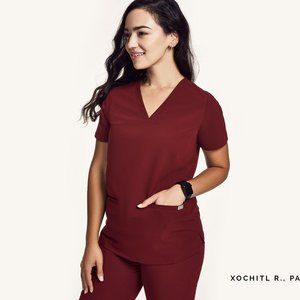 FIGS scrubs Casma scrub top burgundy XL